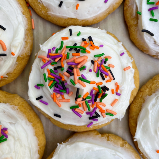Pumpkin Spice Lofthouse-Style Cookies with Yogurt Frosting